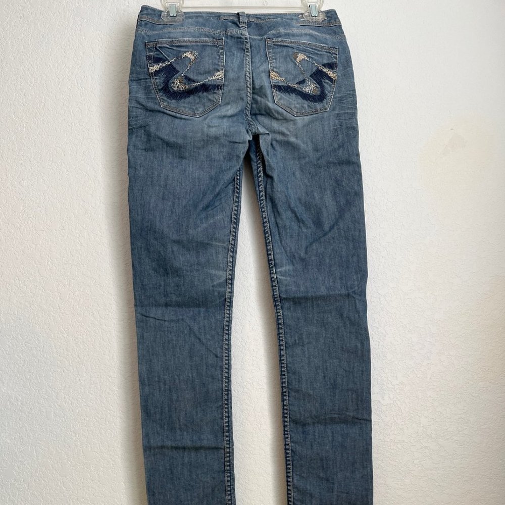 Silver Sienna Skinny Jeans, Light Wash, Size 27 - Picture 9 of 10